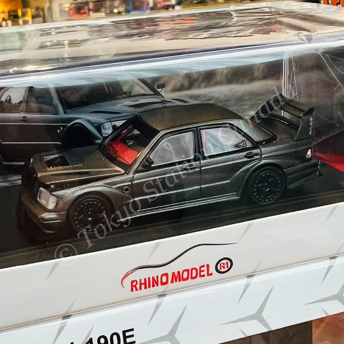 Rhino Model RM 1/64 Benz MERCEDES W201 190E - Gun Grey