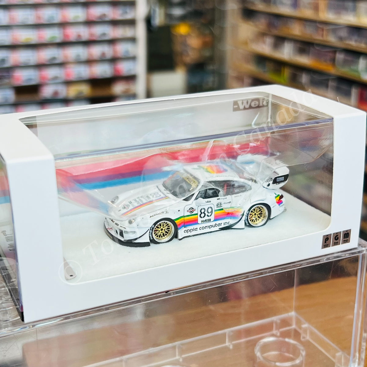 PGM 1/64 RWB993 White Apple #89 Fully Opened with Rect. Display