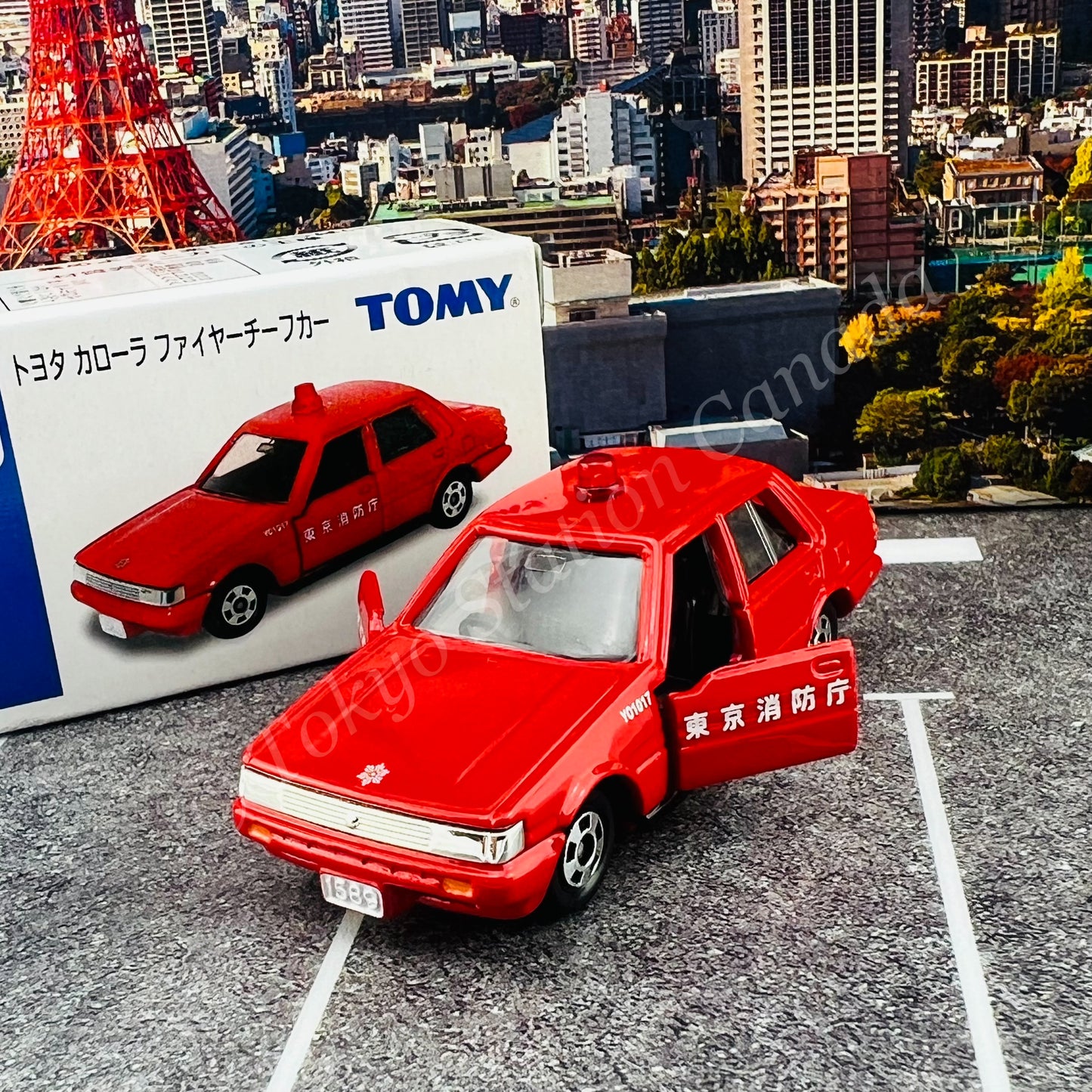 TOMICA Toyota Corolla Tokyo Fire Dept. Chief Car