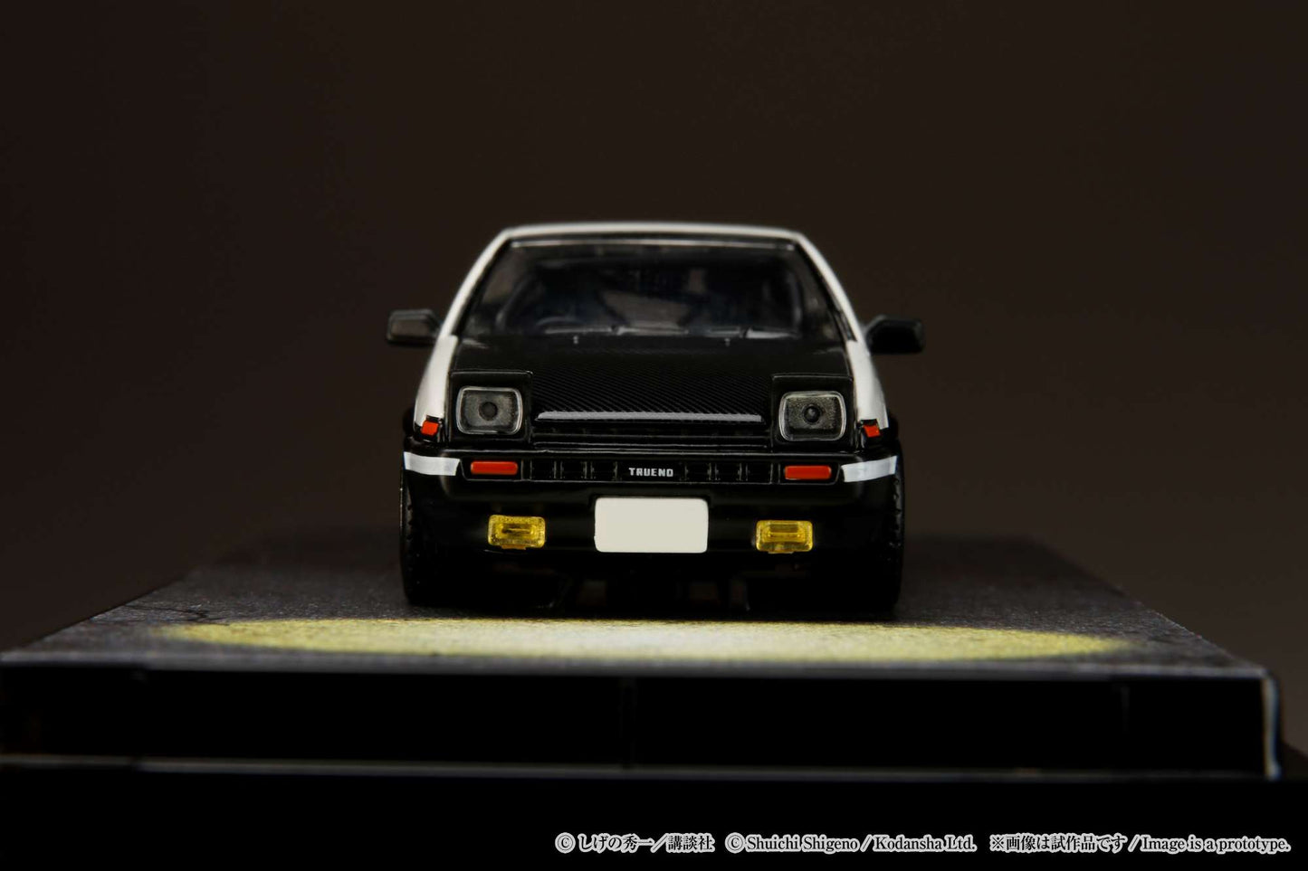 HOBBY JAPAN 1/64 Toyota SPRINTER TRUENO (AE86) FINAL VERSION / INITIAL D Engine Mounted Model VS Shinji Inui (Carbon Hood)
