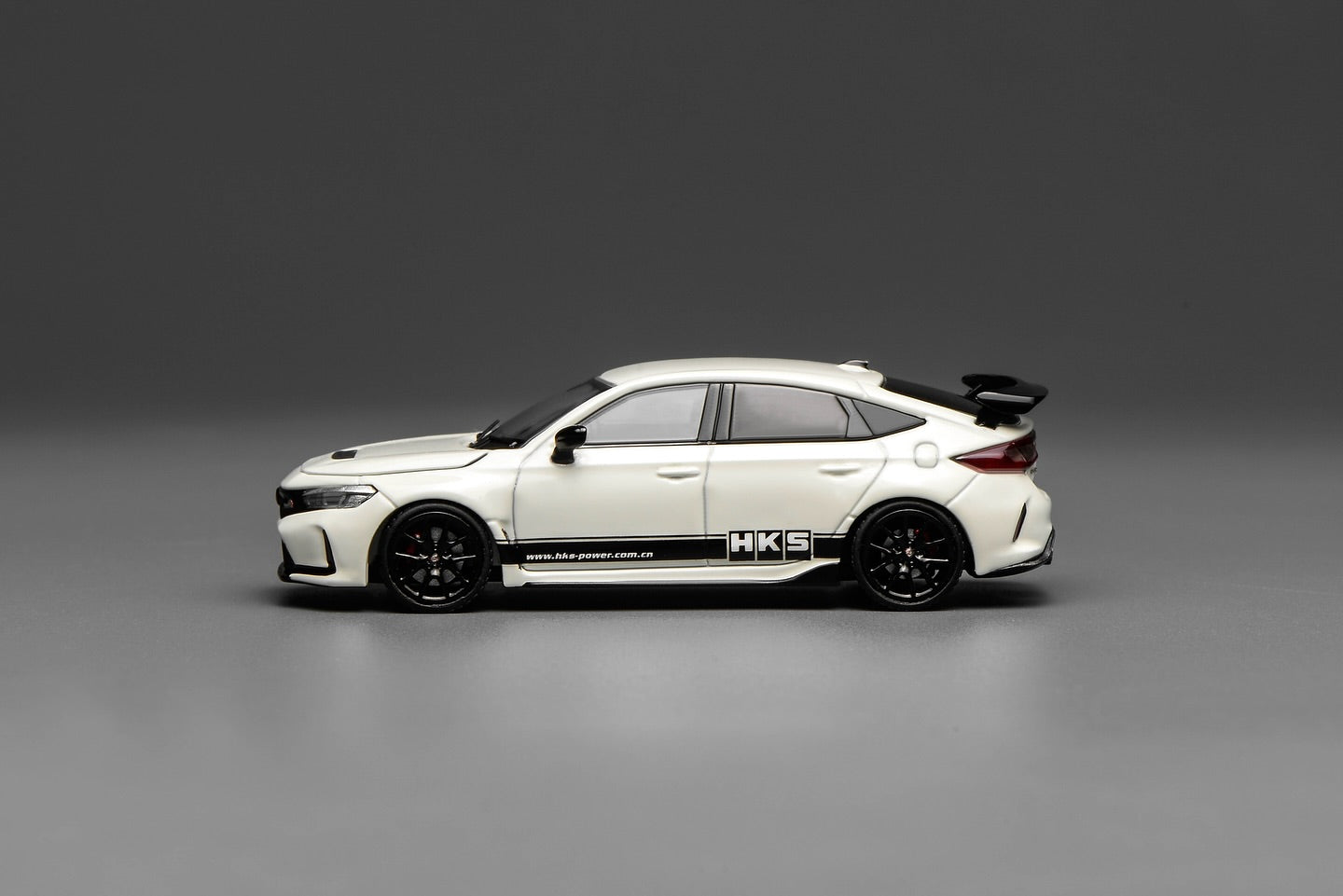 PREORDER Motorhelix 1/64 Honda Civic TYPE R (FL5) HKS Championship White (Approx. Release Date: Q1 2026 and subject to the manufacturer's final decision)
