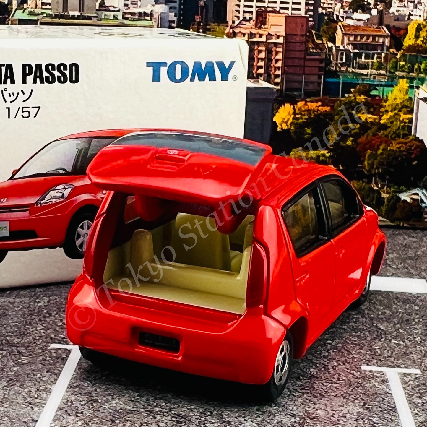 TOMICA 82 TOYOTA PASSO