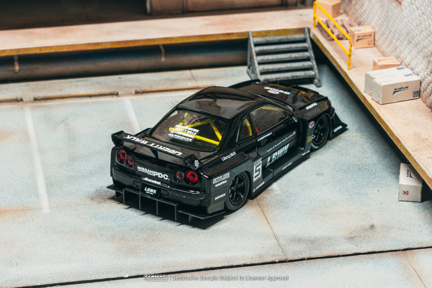 TARMAC WORKS HOBBY43 1/43 LB-ER34 Super Silhouette SKYLINE Black T43-021-BK