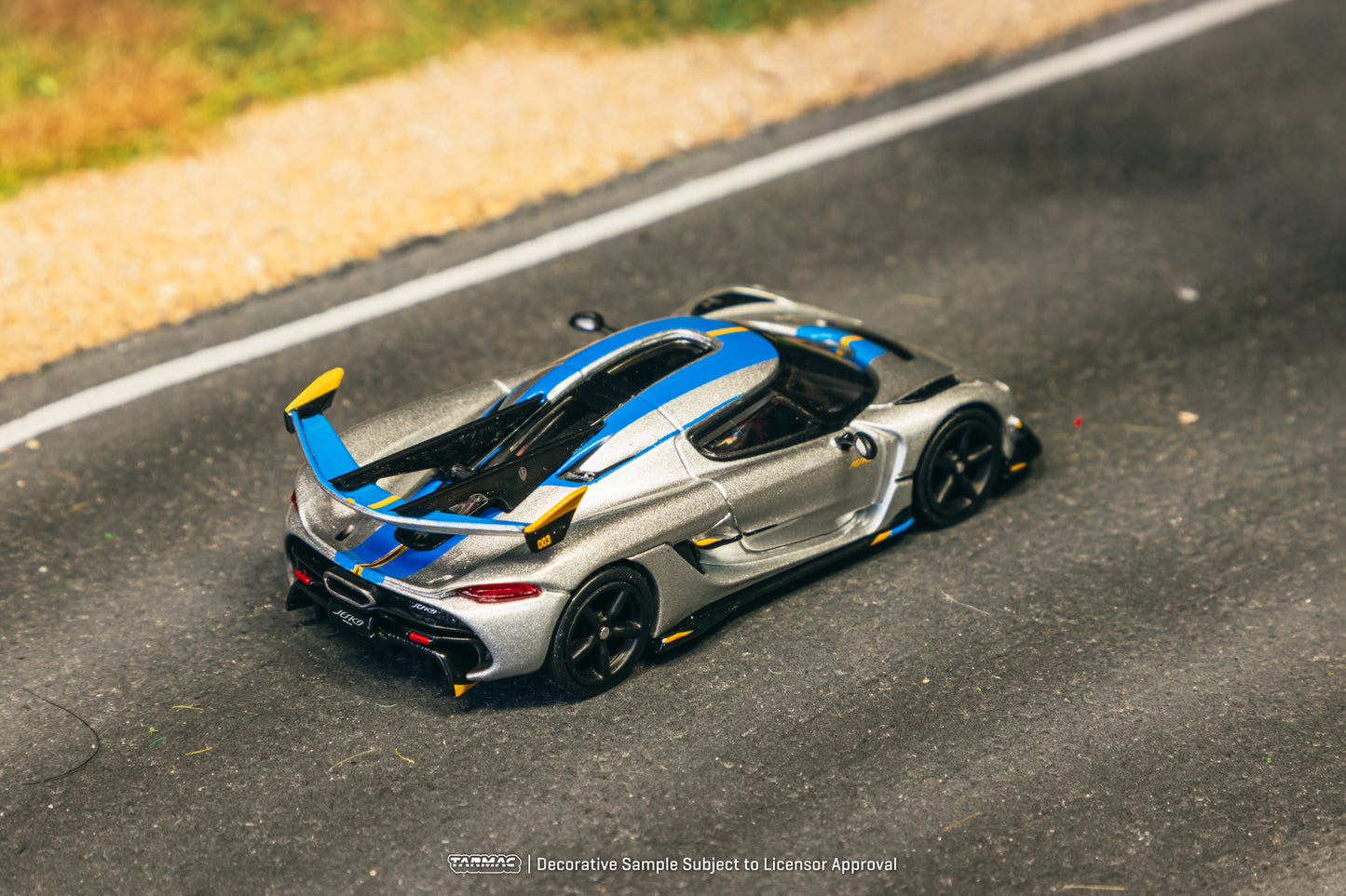 TARMAC WORKS GLOBAL64 1/64 Koenigsegg Jesko Attack Silver T64G-TL052-SL