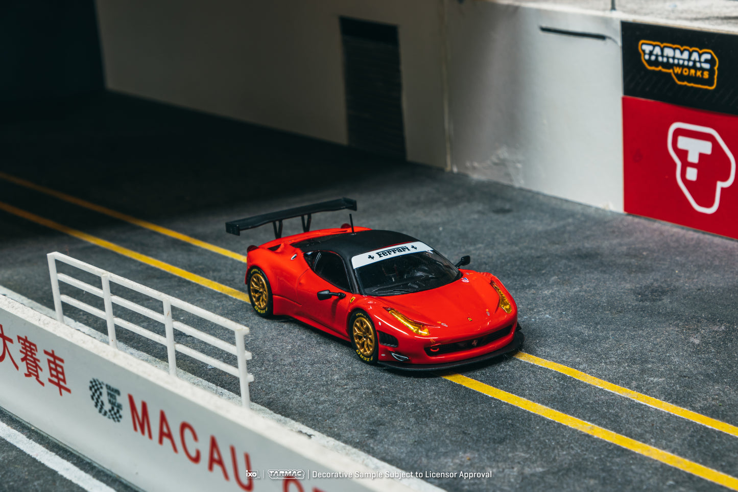 TARMAC WORKS ROAD64 1/64 Ferrari 458 Italia GT3 Red T64R-073-RE