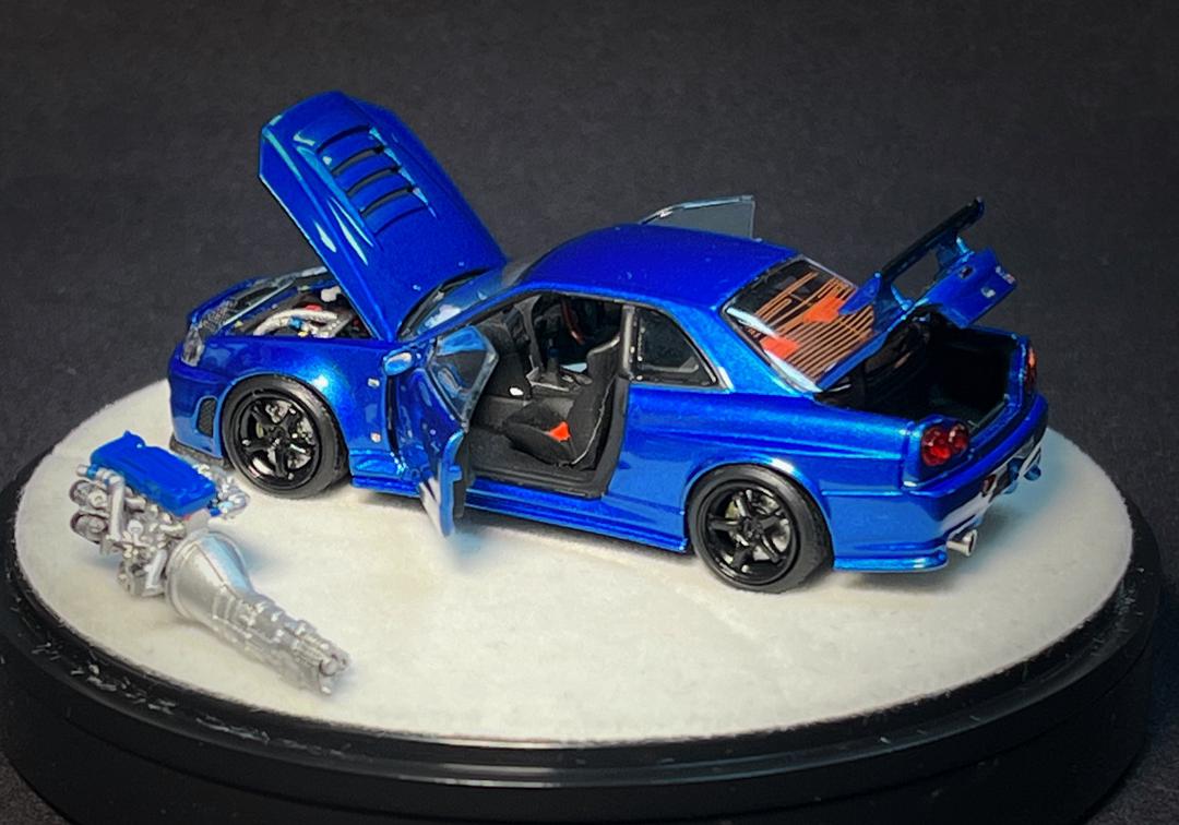 PGM x One Model 1/64 R34 Z Tune Metallic Blue Fully Opened (B) Delux Round  Display Box