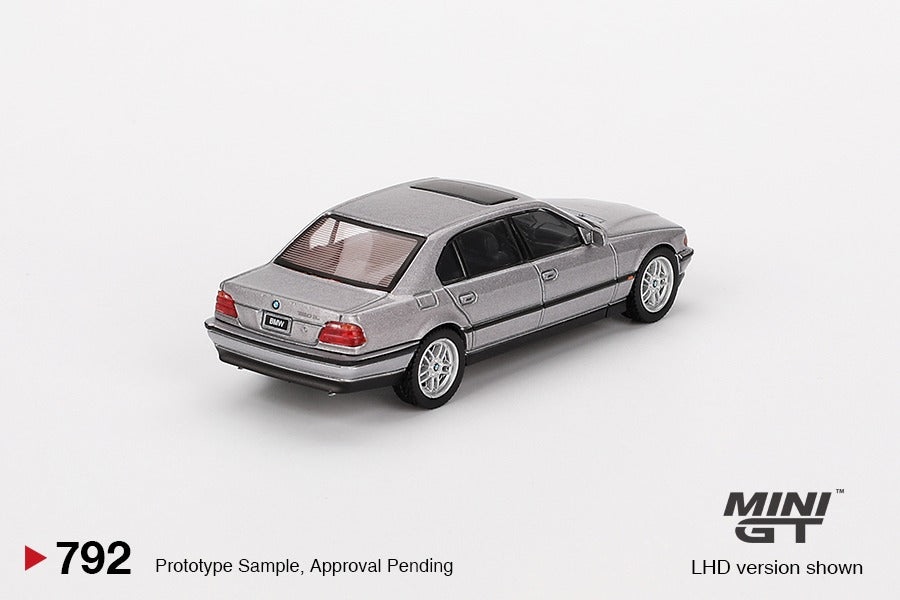 MINI GT 1/64 BMW 750IL Aspen Silver Metallic MGT00792-L