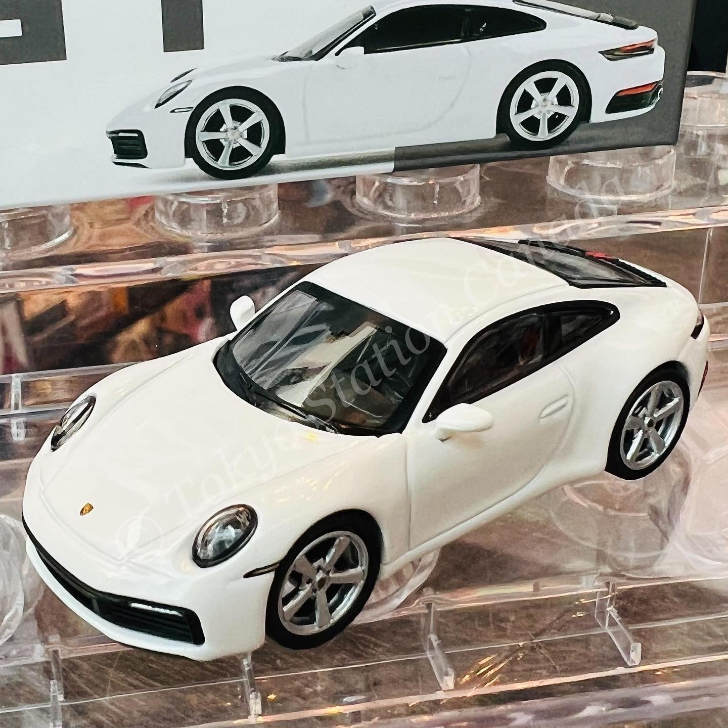 MINI GT 1/64 Porsche 911 (992) Carrera S White RHD MGT00380-R
