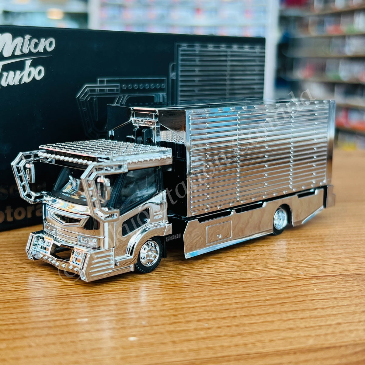 Micro Turbo 1/64 Wing Truck Dekotora (Silver Electroplating