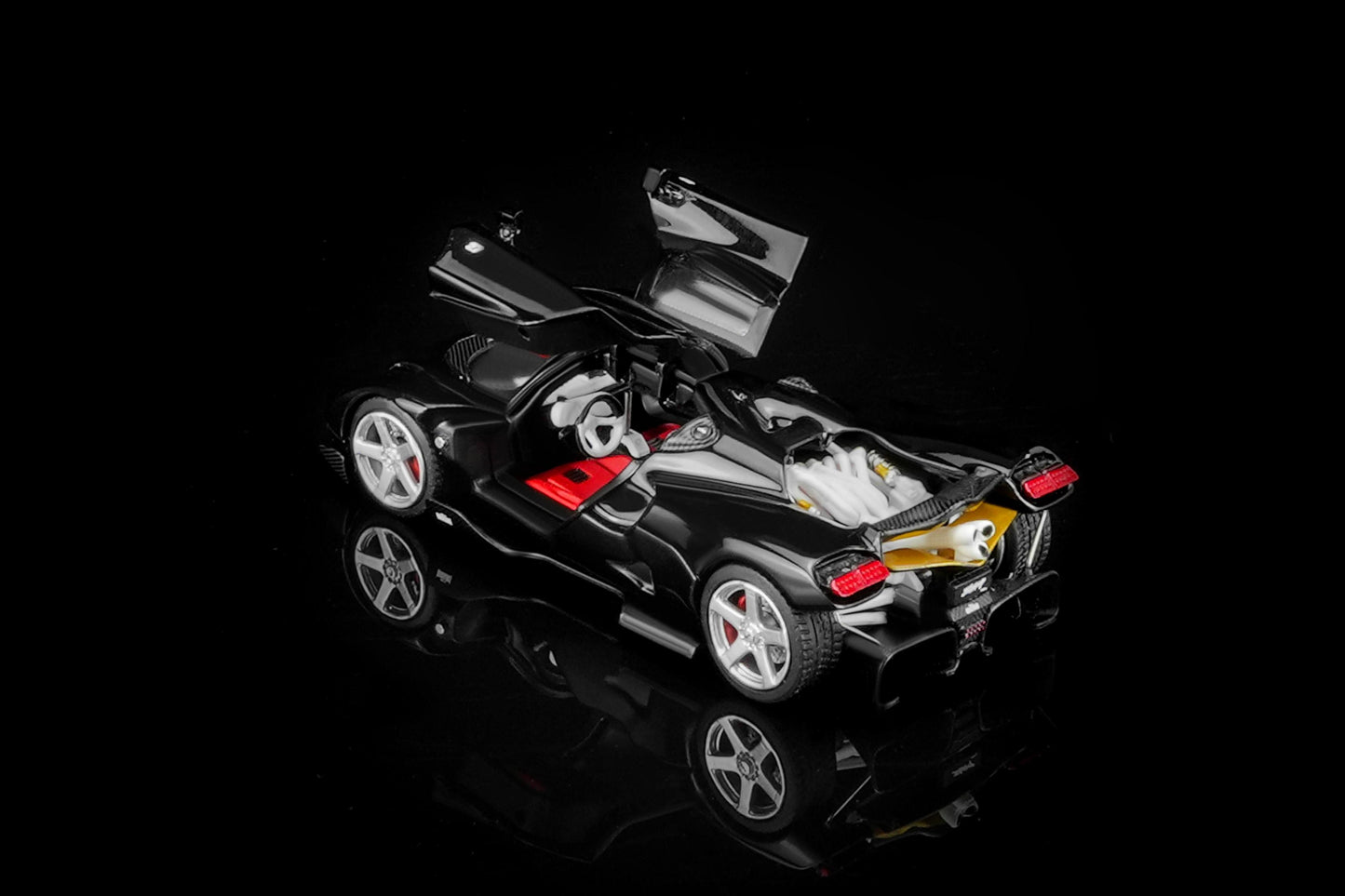 PREORDER Motorhelix 1/64 NILU - BLACK WATER-PARK BLACK M67003 (Approx. Release Date: Q3 2026 and subject to the manufacturer's final decision)