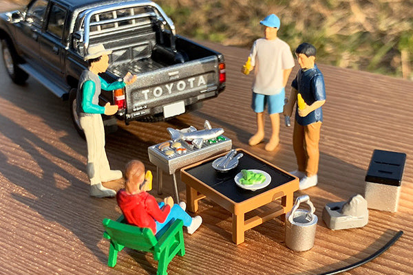TOMYTEC Tomica Limited Vintage Neo Diocolle 64 Car Snap 14a BBQ2 (Toyota Hilux 4WD included)