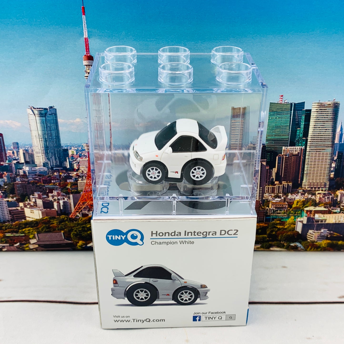 TINY Q Pro-Series 06 - Honda Integra DC2 (White) TinyQ-06c