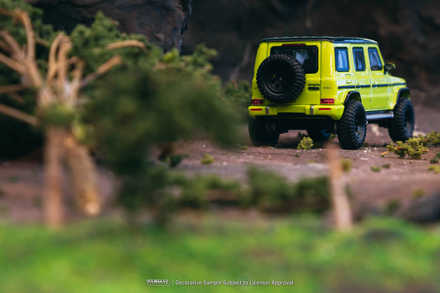 TARMAC WORKS ROAD64 1/64 Mercedes-AMG G63 Electric Beam/Yellow - WebStore Special Edition T64R-040-YE