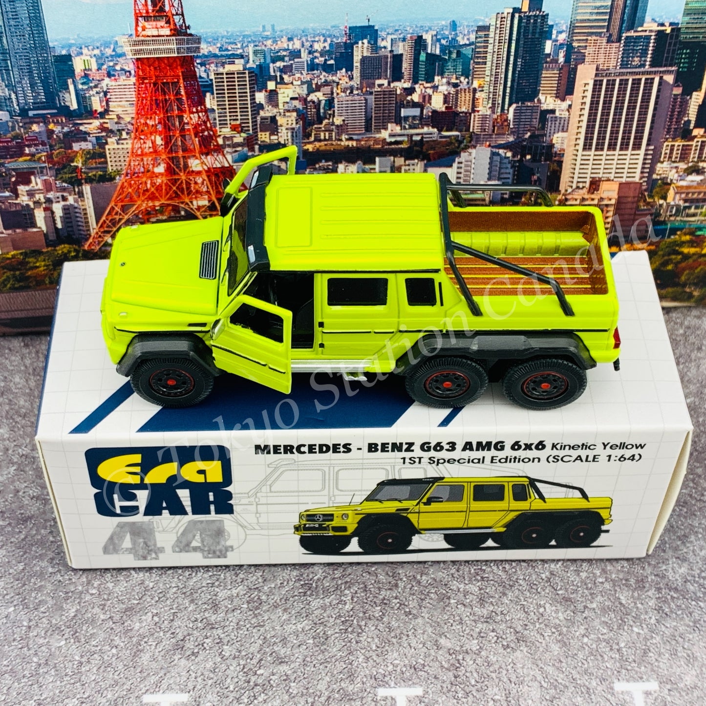 ERA CAR 1/64 Mercedes-Benz G63 AMG 6x6 Kinetic Yellow MB206X6RF44