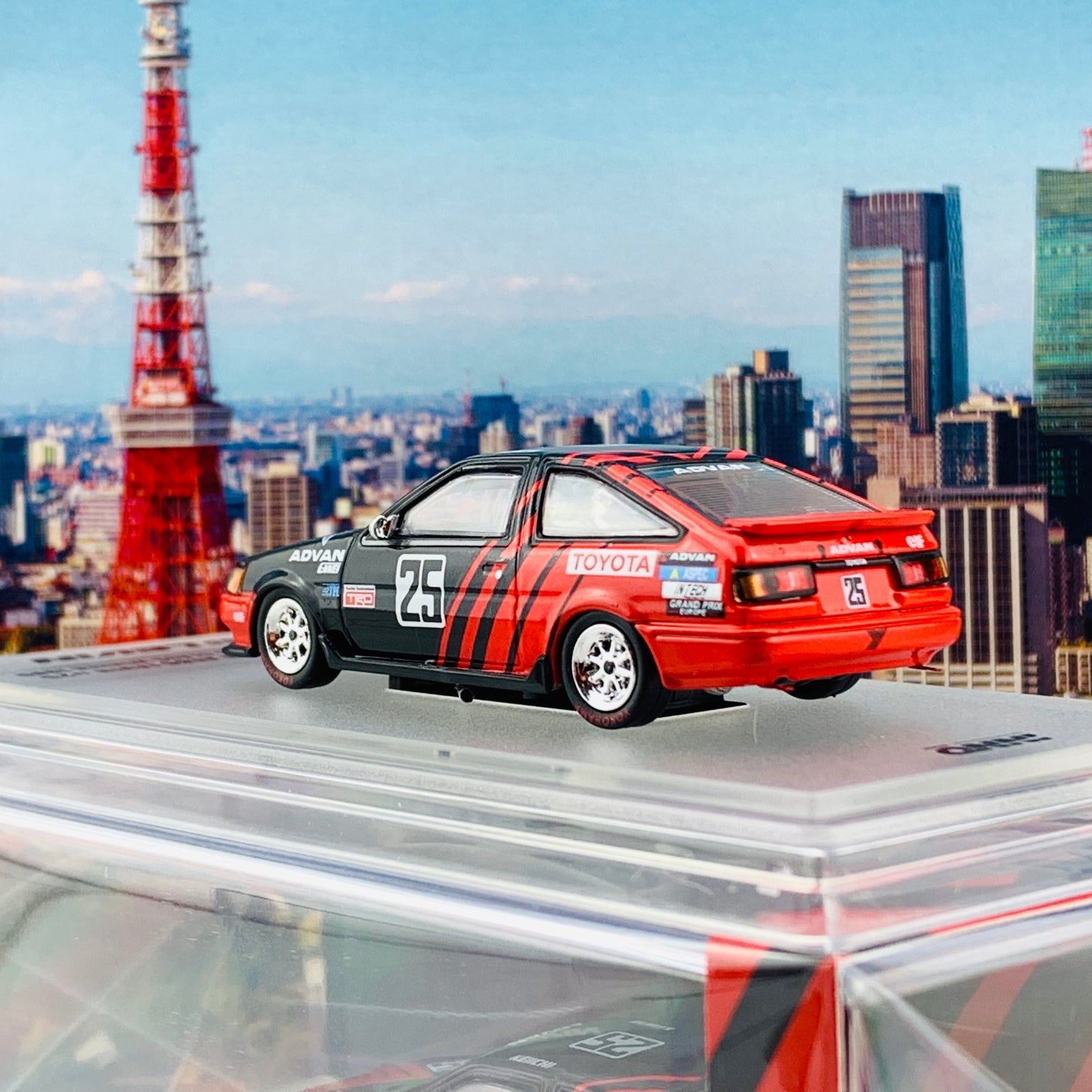 INNO64 1/64 TOYOTA COROLLA Levin AE86 #25 “ADVAN” JTC 1985 IN64-AE86-AD