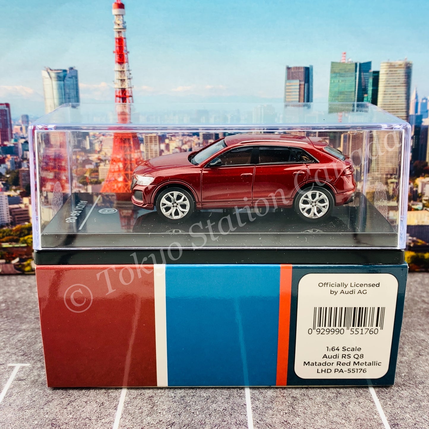 PARA64 1/64 Audi RS Q8 Matador Red Metallic LHD PA-55176