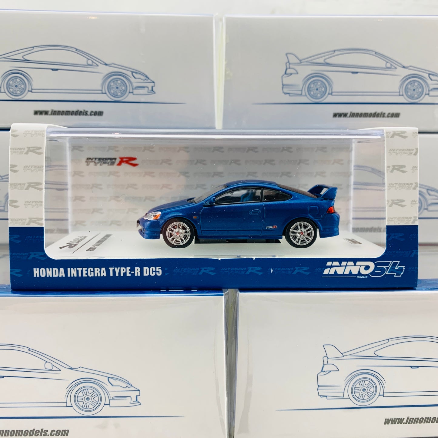 INNO64 1/64 HONDA INTEGRA TYPE-R DC5 BLUE IN64-DC5-BL