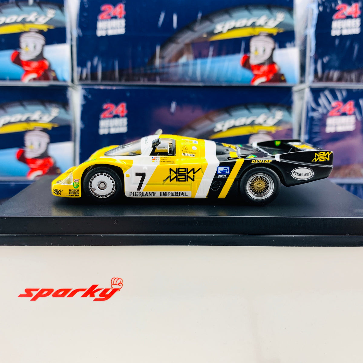 Sparky 1/64 PORSCHE 956B NO.7 NEW-MAN JOEST RACING WINNER