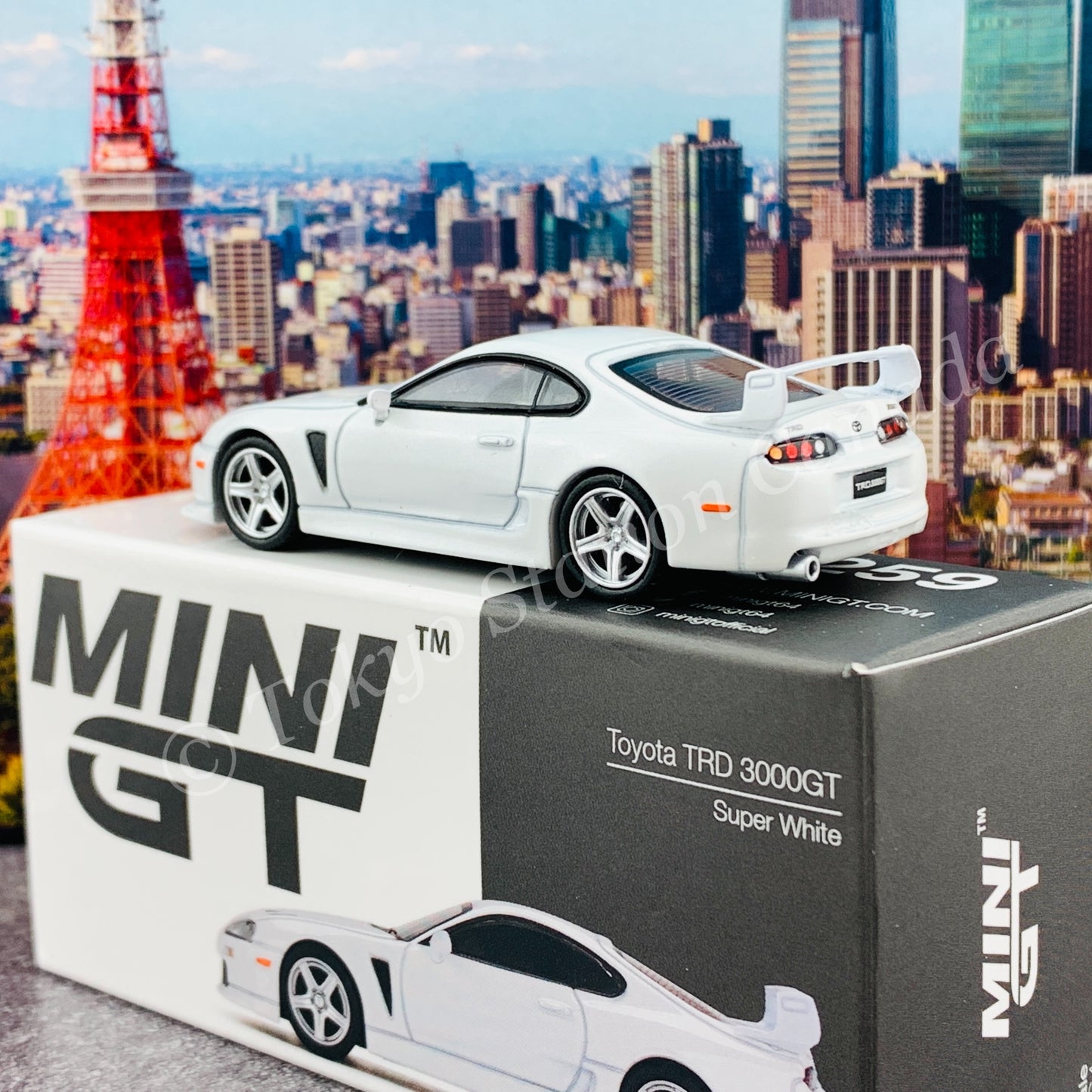 MINI GT 1/64 Toyota TRD 3000GT Super White RHD MGT00259-R