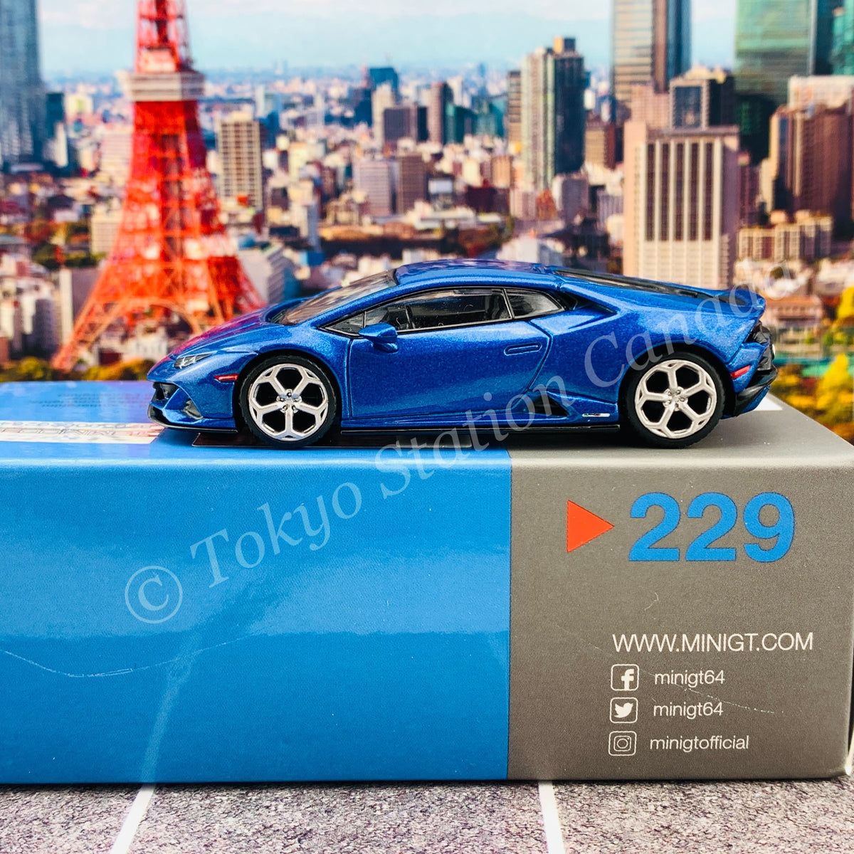 MINI GT 1/64 Lamborghini Huracán EVO Blu Eleos LHD MGT00229-L