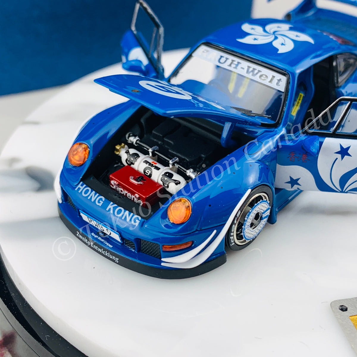 PEAKO x PGM 1/64 RWB 993 SuperNine Bauhinia Special Edition 63900B