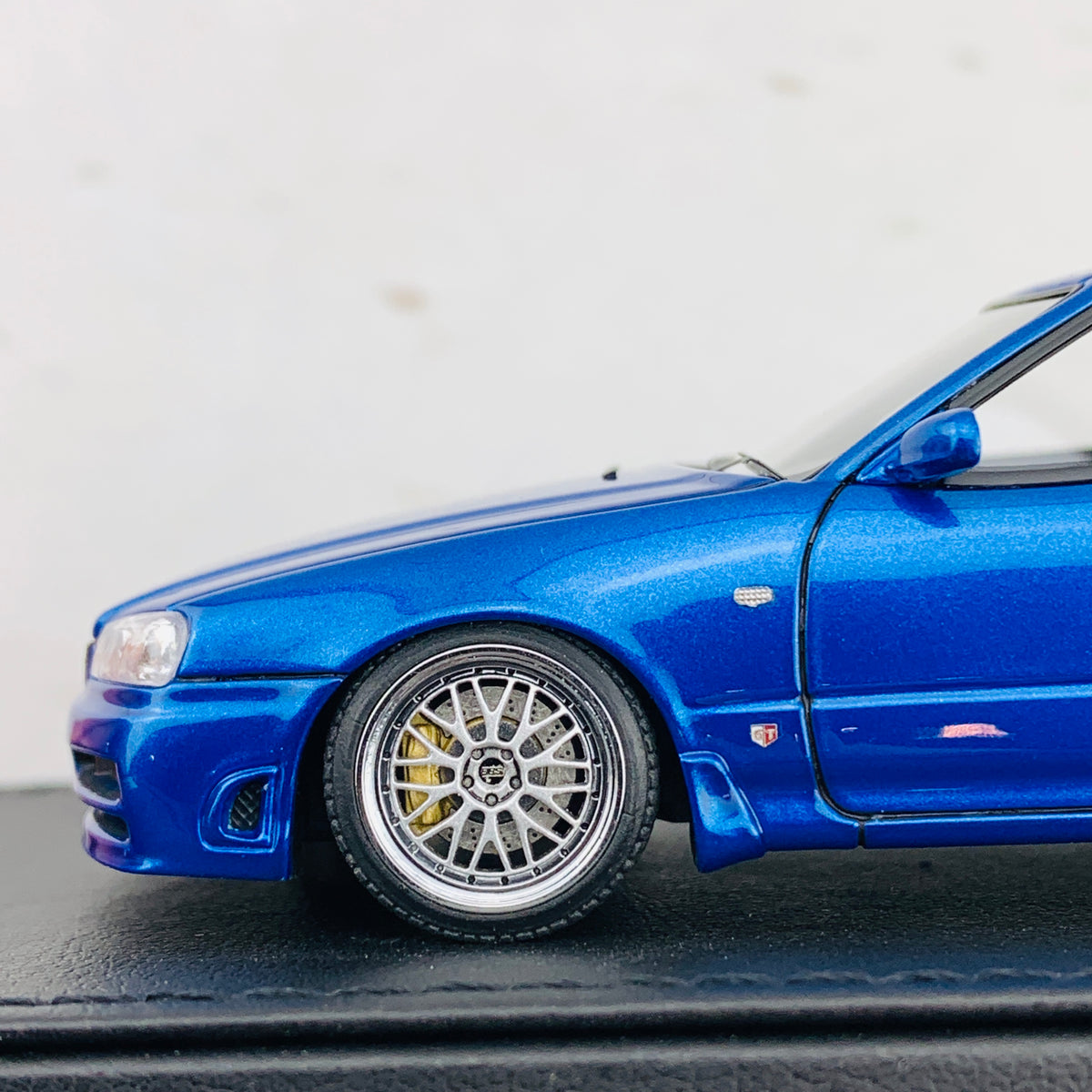 Ignition Model 1/43 Nissan Skyline 25GT Turbo ER34 Blue Metallic