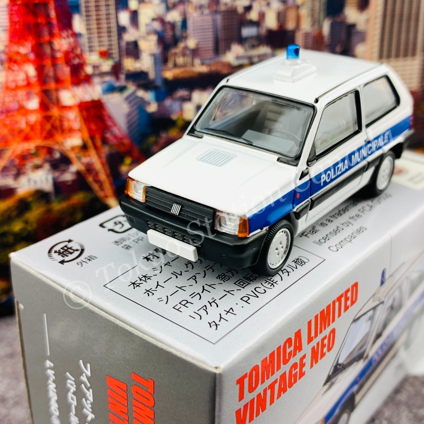 TOMYTEC Tomica Limited Vintage Neo 1/64 Fiat Panda (Police Car) LV-N240a