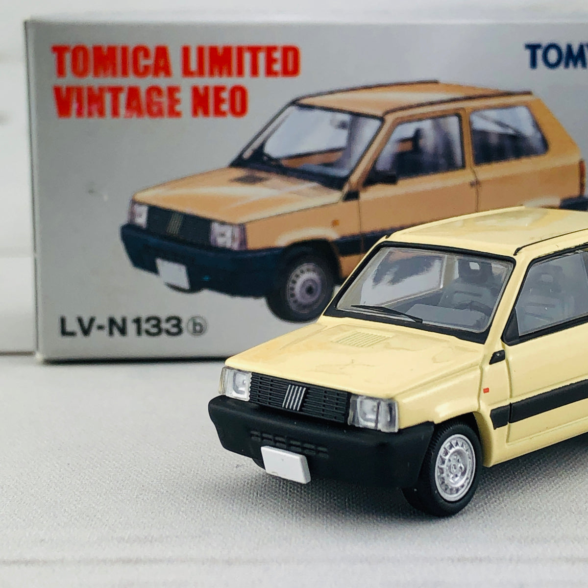 Minicar 1/64 LV-N239a Fiat Panda 1000 cl (Light Blue) Tomica Limited  Vintage NEO [318330], Toy Hobby