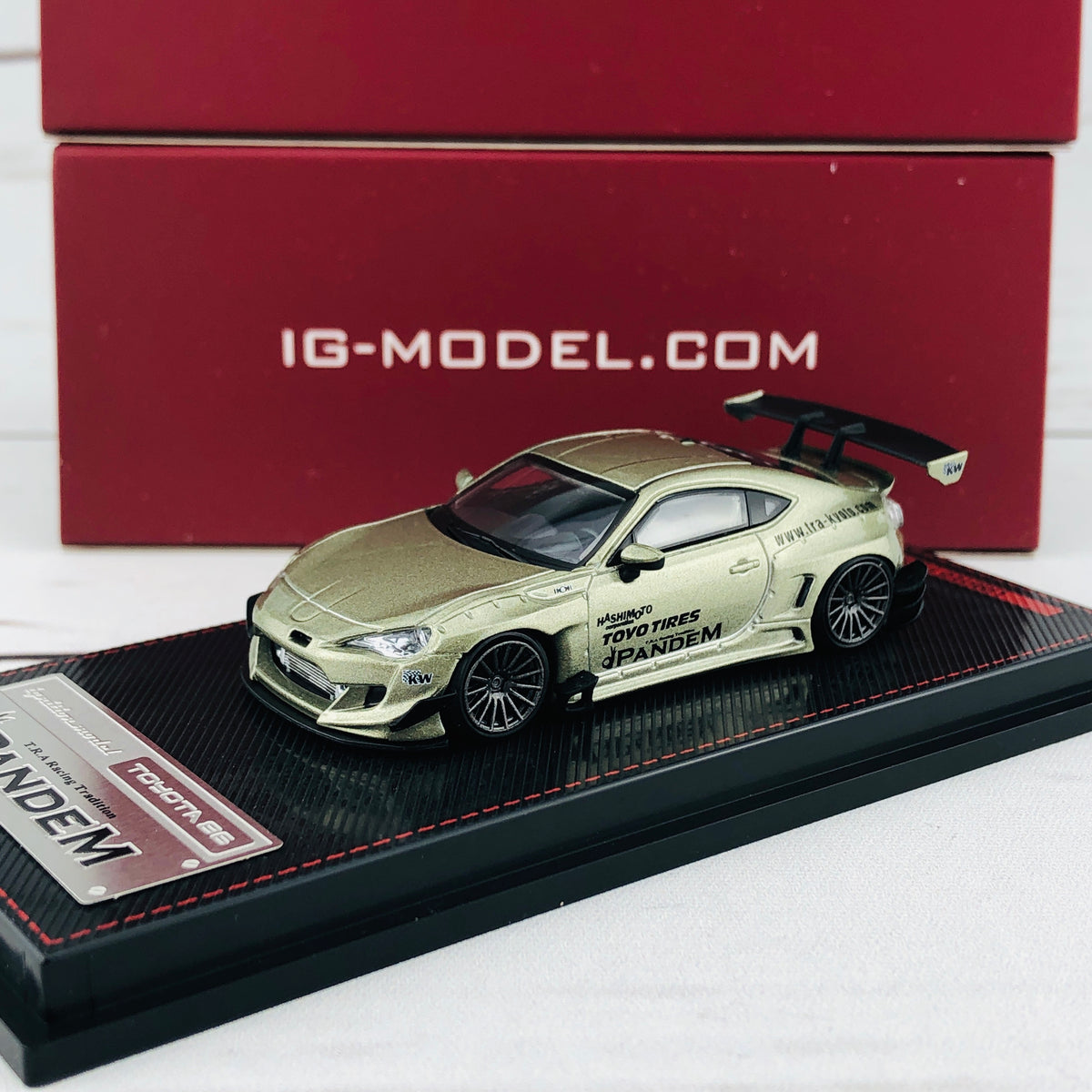 Ignition Model 1/64 Pandem Toyota 86 V3 Green Metallic 1754 