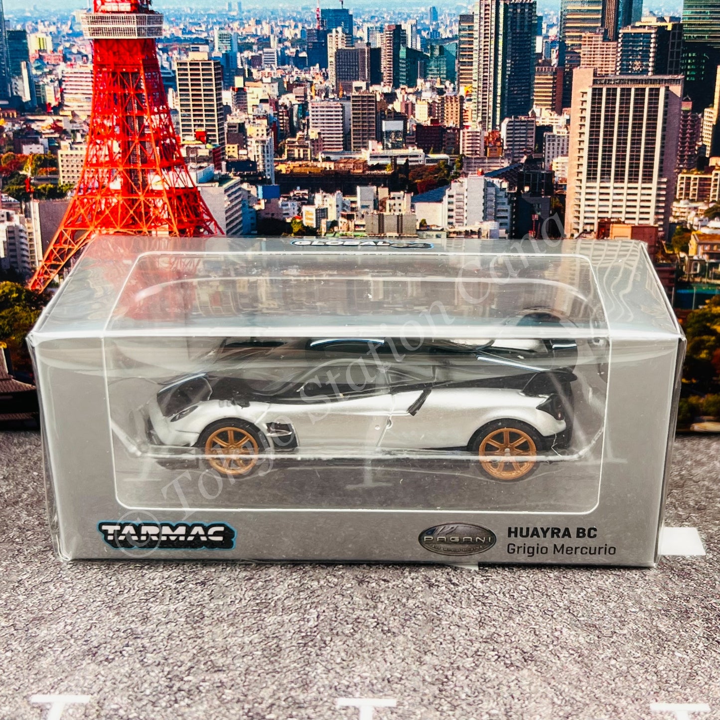 CHASE CAR TARMAC WORKS GLOBAL64 1/64 Pagani Huayra BC Grigio Mercurio T64G-TL014-SL