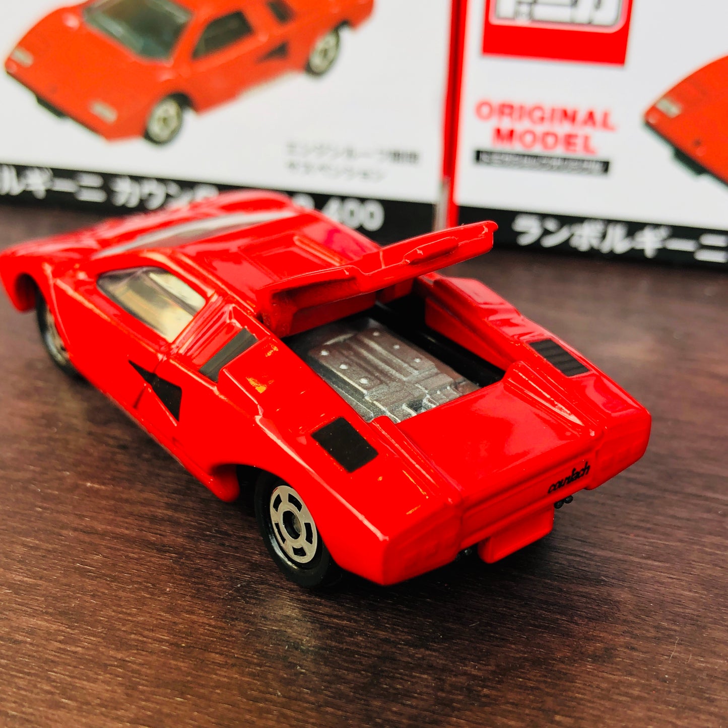 Tomica Shop Original Model Lamborghini Countach LP400