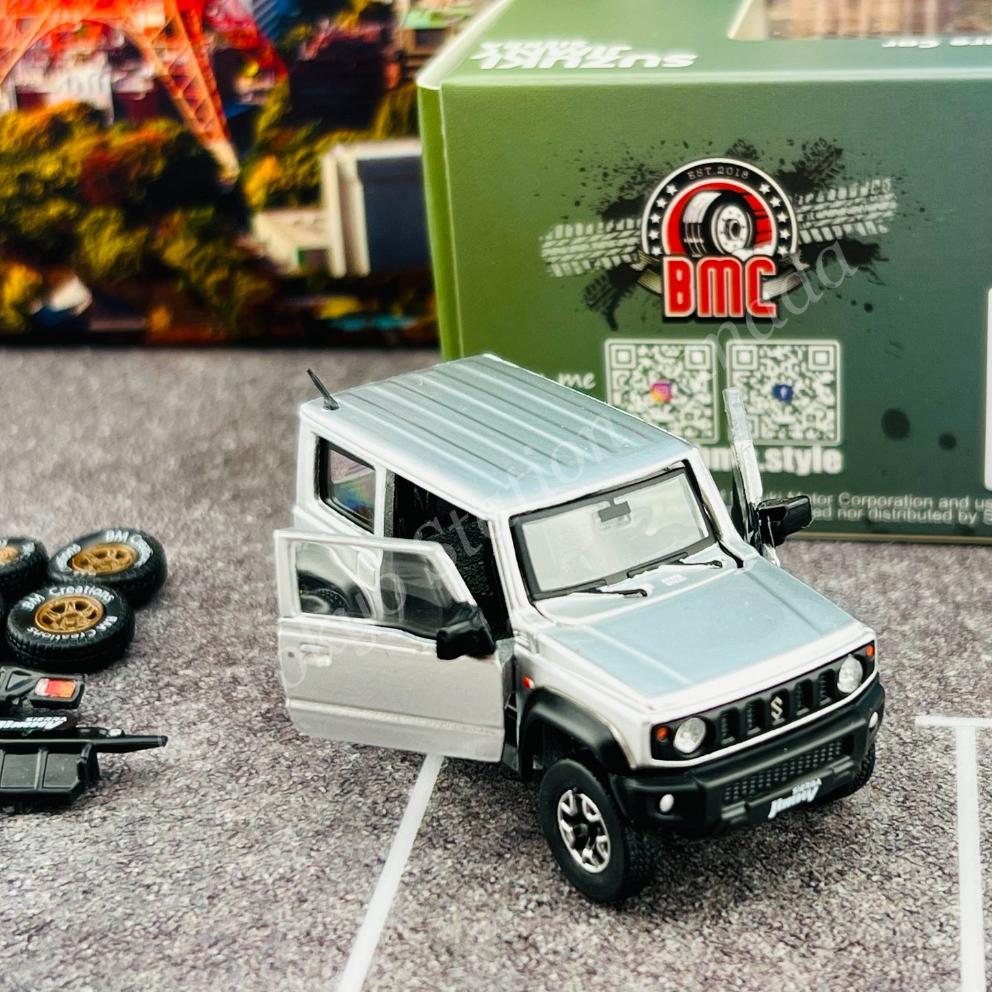 BM CREATIONS 1/64 Suzuki Jimny (JB74) Silver w/ Black Top with New Parts LHD 64B0274