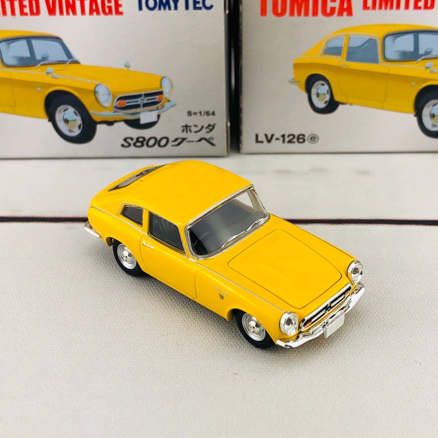 Tomica Limited Vintage Tomytec 1/64 Honda S800 Coupe LV-126e