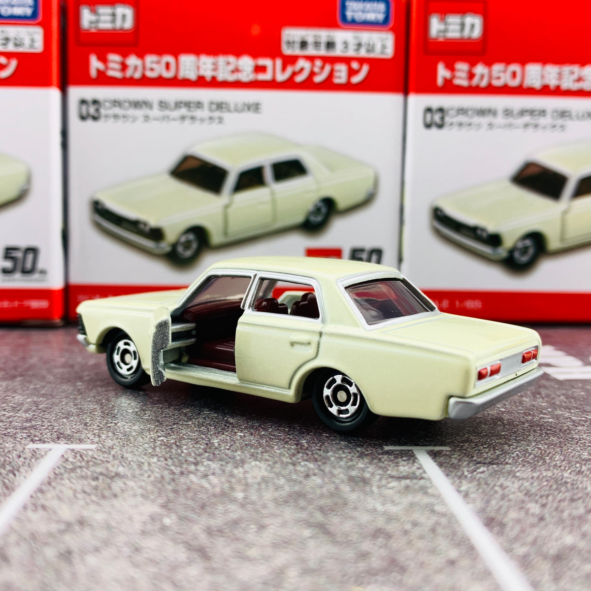 Tomica 50th Anniversary Collection 03 Toyota Crown Super Deluxe