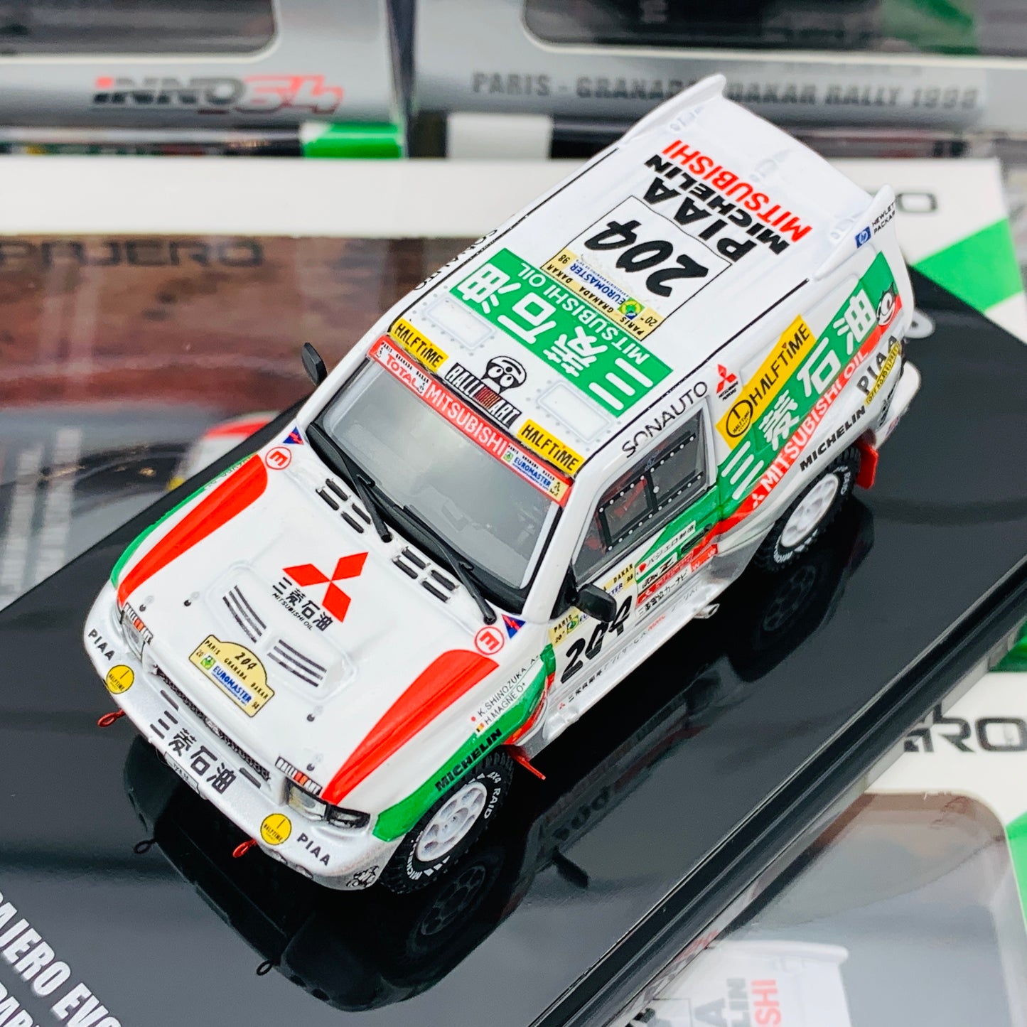 INNO64 1/64 MITSUBISHI PAJERO EVOLUTION #204 "MITSUBISHI OIL" Paris - Dakar 1998 IN64-EVOP-MO98