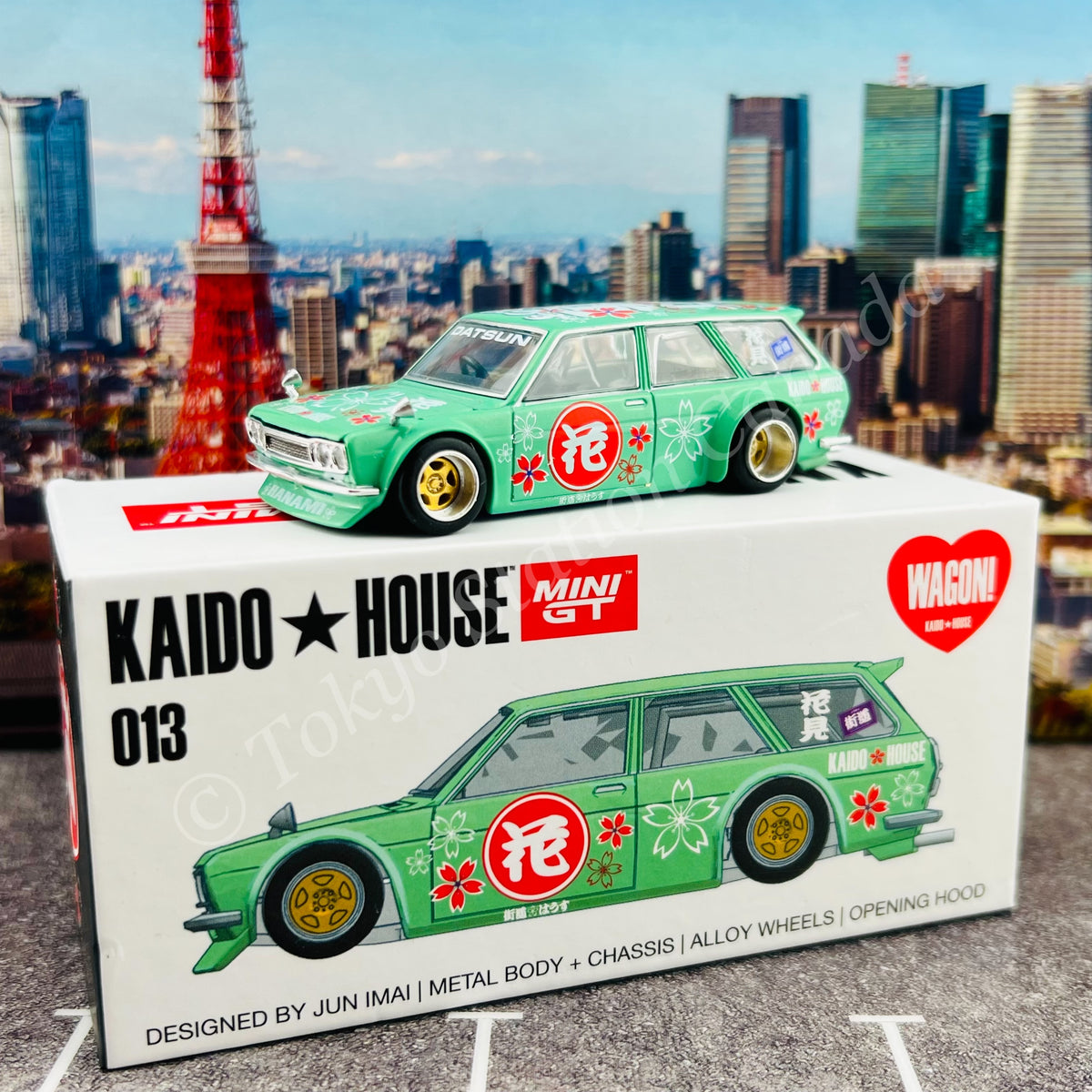 MINI GT x Kaido House 1/64 Datsun KAIDO 510 Wagon Hanami V2 LHD KHMG013