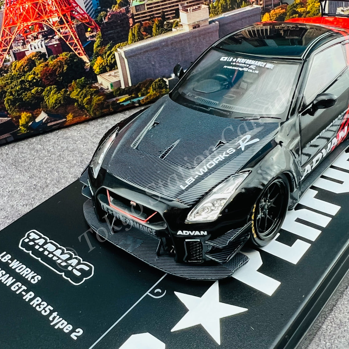 1/43 Tarmac LB WORKS GT-R R35 type2 アドバン Tarmac Works 1/43 LB-WORKS NISSAN GT-R R35 type 2 Advan