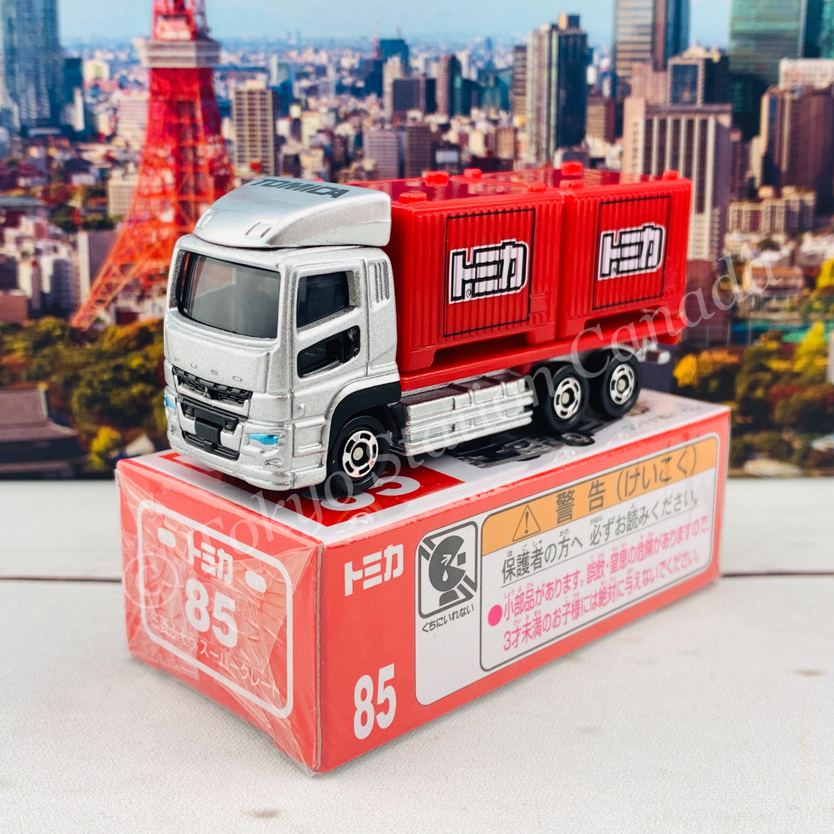 TOMICA 85 Mitsubishi Fuso Super Great – Tokyo Station