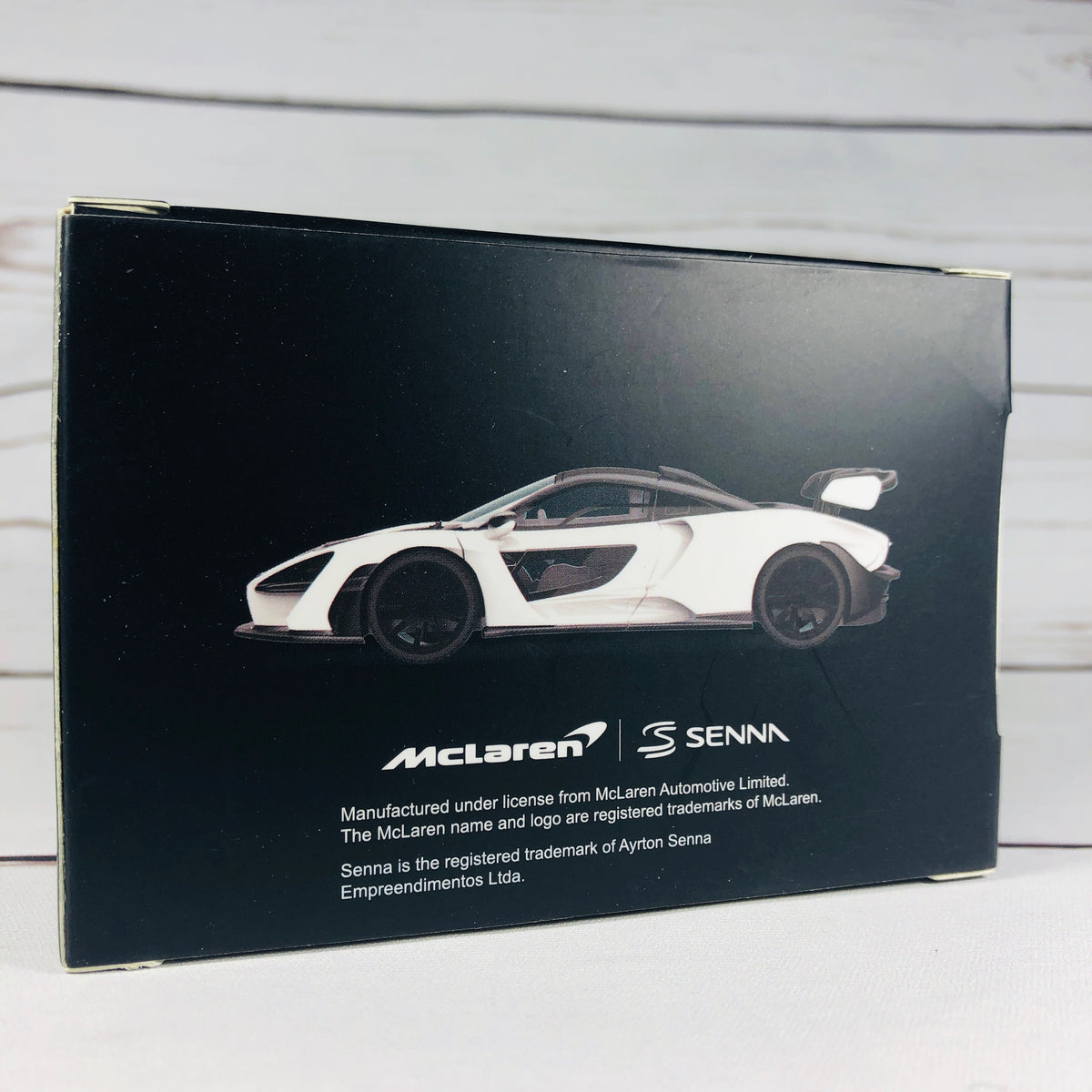 MINI GT McLaren Senna White RHD (Hong Kong Exclusive