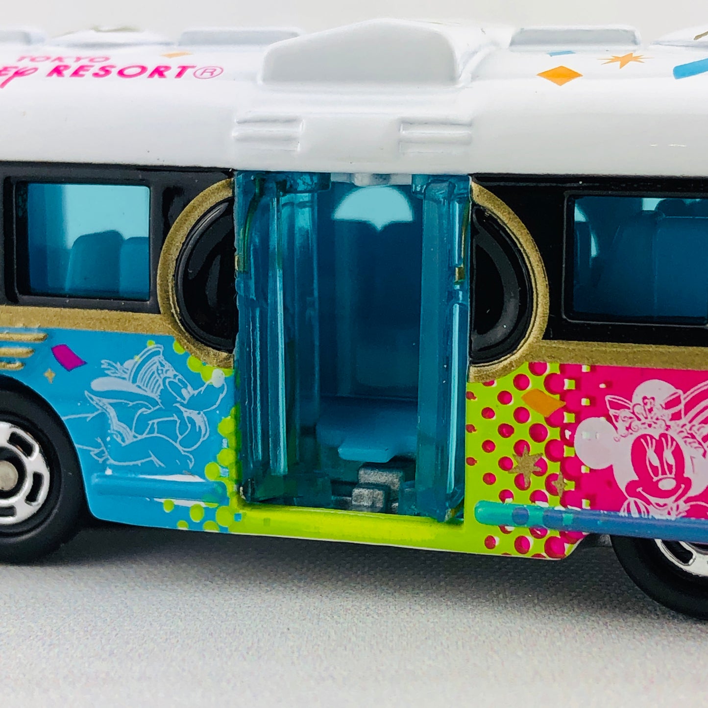 Tomica Disney Resort Cruiser 35th Aniversary Collection *Limited Quantity*