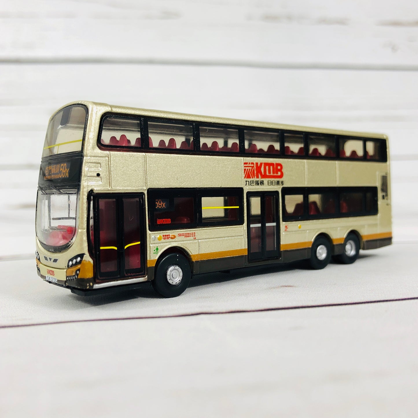 Tiny City KMB Volvo B9TL Wright Gold 城市 120 合金車仔 — 前衛富豪B9TL(金色)(59X)