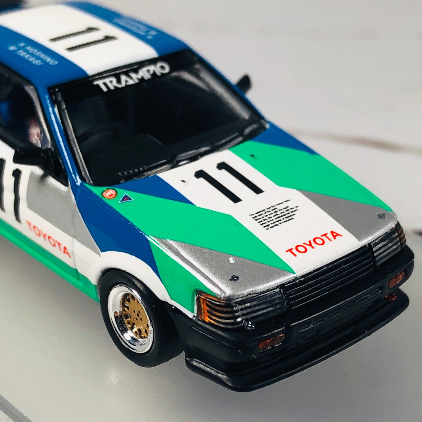 INNO64 TOYOTA COROLLA AE86 LEVIN #11 "TRAMPIO" JTCC 1985 IN64-AE86-11TR85