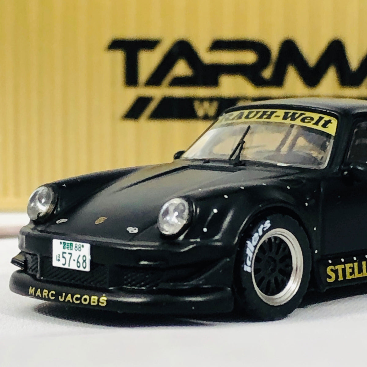 Tarmac Works 1/64 RWB 930 Stella Artois Black Limited Edition