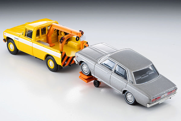 Tomytec Tomica Limited Vintage 1/64 Toyota Stout Wrecker (Yellow) LV-188b