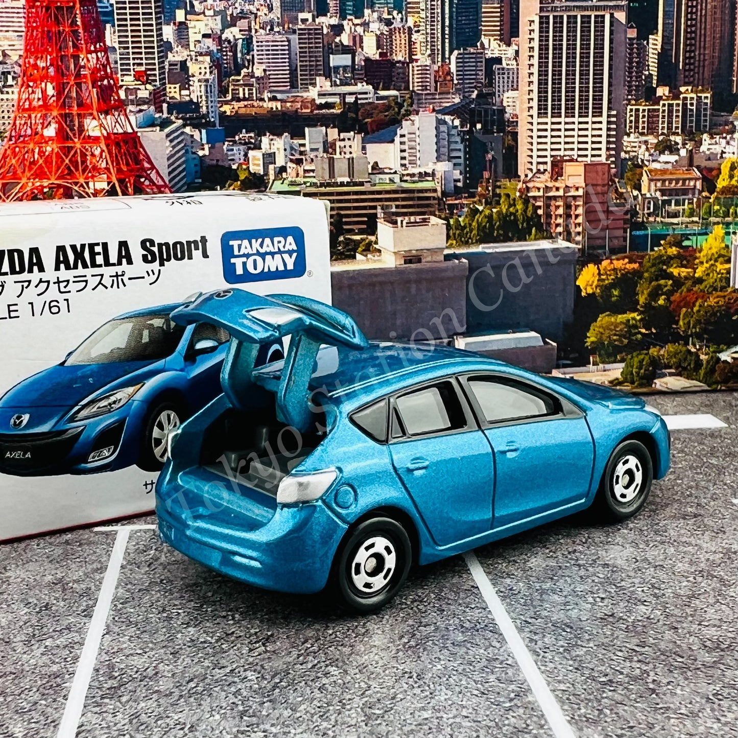 TOMICA 62 Mazda AXELA Sport