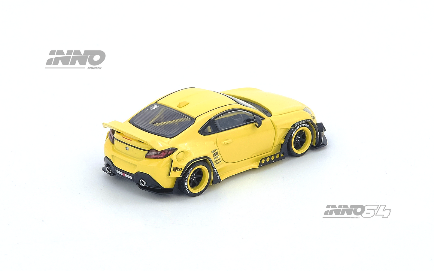 INNO64 1/64 TOYOTA GR86 "PANDEM" Yellow IN64-GR86P-YELLOW