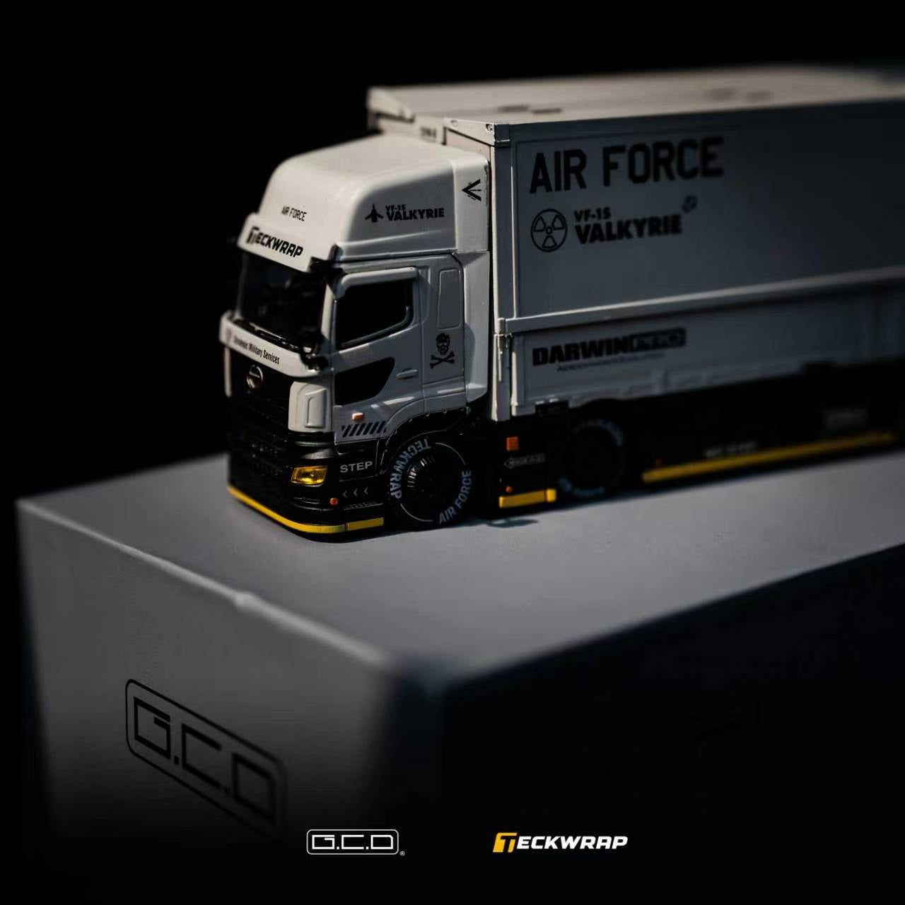 PREORDER GCD 1/64 DarwinPRO & TECKWRAP Hino Profia 2018 KS-118-688 (Approx. Release Date: Q4 2026 and subject to the manufacturer's final decision)