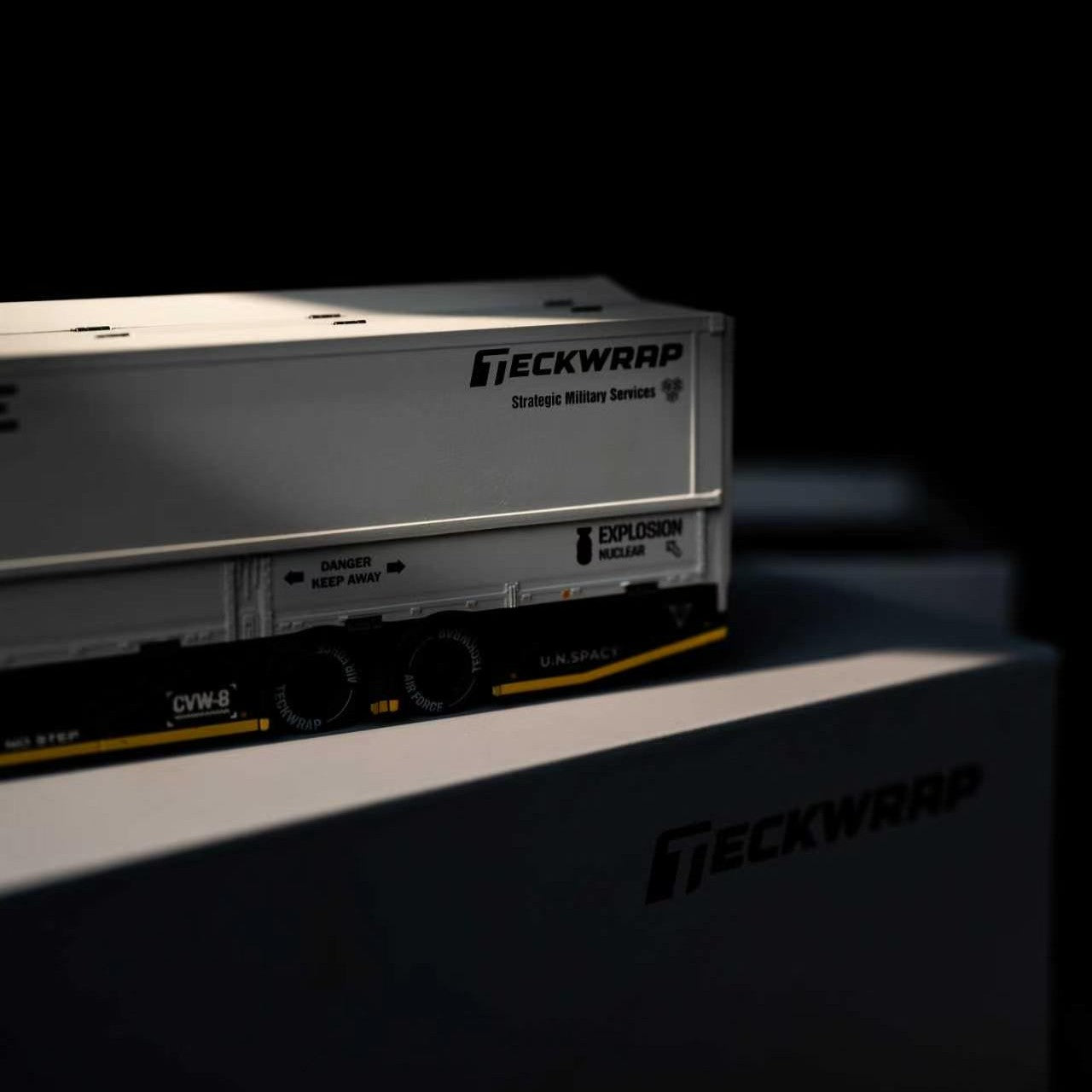 PREORDER GCD 1/64 DarwinPRO & TECKWRAP Hino Profia 2018 KS-118-688 (Approx. Release Date: Q4 2026 and subject to the manufacturer's final decision)