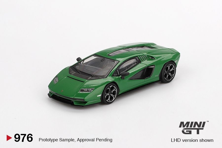 MINI GT 1/64 Lamborghini Countach LPI 800-4 Verde Medio MGT00976