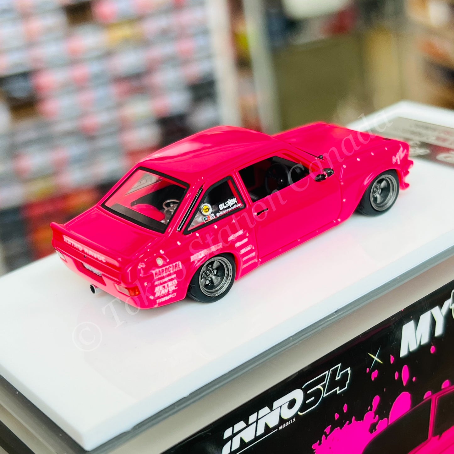 INNO64-R 1/64 RESIN FORD ESCORT MK2 PANDEM "EMOTION" RETRO HAVOC IN64R-MK2P-ERV